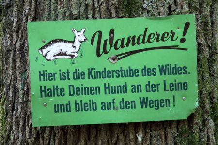 naturpark-habichtswald-schild-wanderer-01.jpg